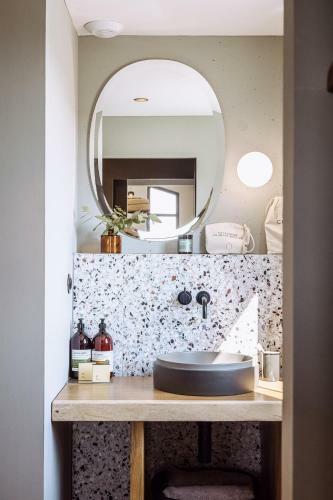 Hotel Le Garage Biarritz H�tel Nouvelle Ouverture