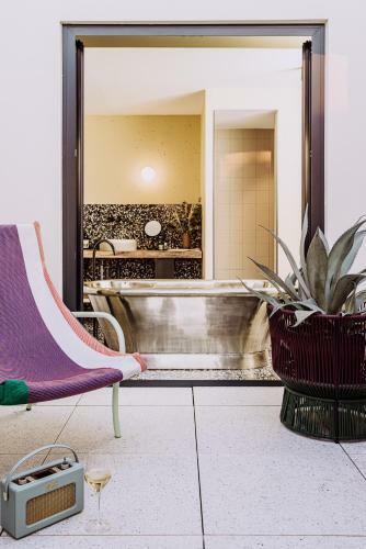 Hotel Le Garage Biarritz H�tel Nouvelle Ouverture