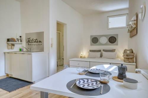 Zentral Gelegenes Apartment Mit Garage Und Garten