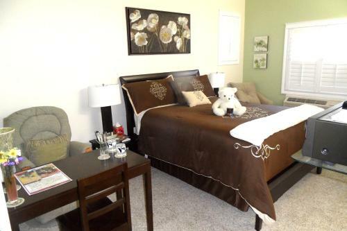 Along River Ridge Bed & Breakfast