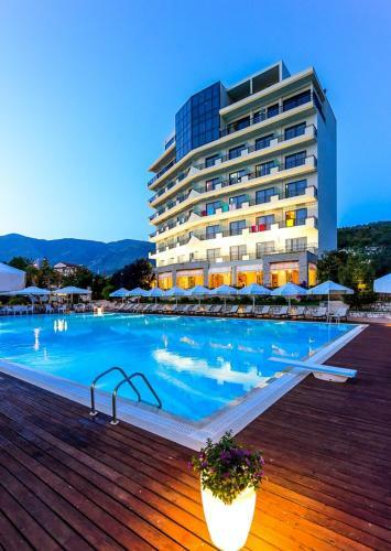Rapos Resort Hotel
