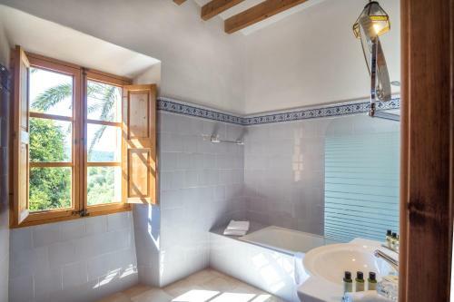 Aparthotel Can Estades