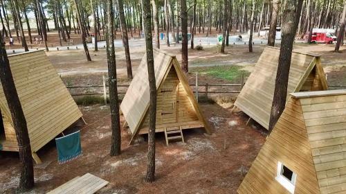 Hoya Surf Camp - Activit�s + Logements