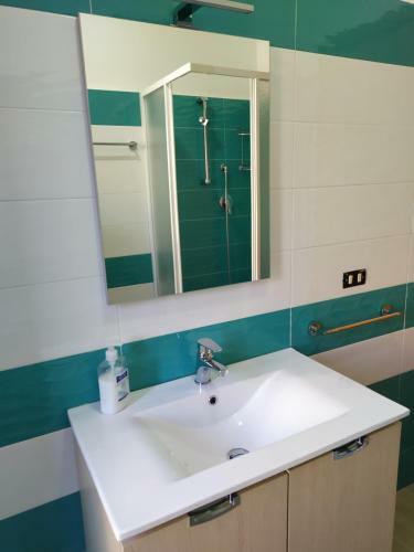 Apartamento Confortevole Appartamento A Pochi Passi Dal Mare
