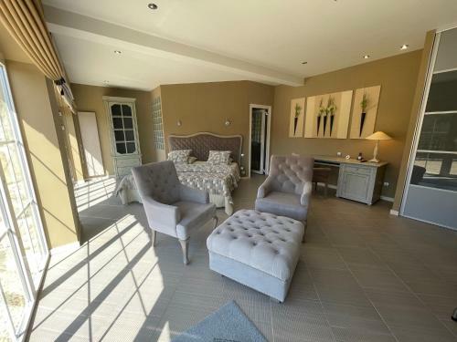 Hostal Domaine De Cachard