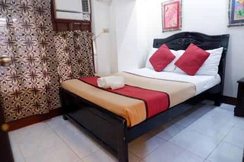 Roger's Place Hotel
