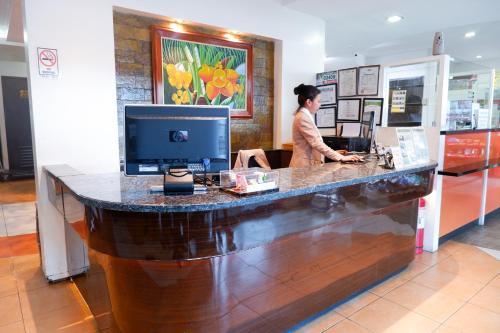 Roger's Place Hotel