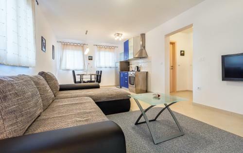 Modern & Comfy Apartment Marko