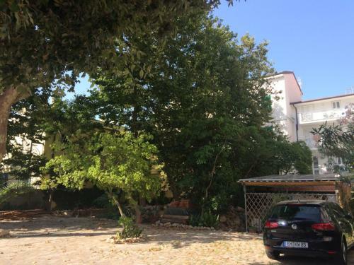 Chic Beach Apartment