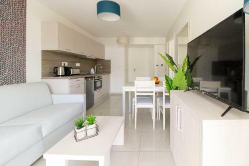 Apartamento Poseidon - 2 Pi�ces - 32 M2 - Piscine Et Garage Priv�