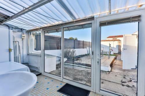 Maison Pour 6 Personnes Dans Le Bourg de Bouin