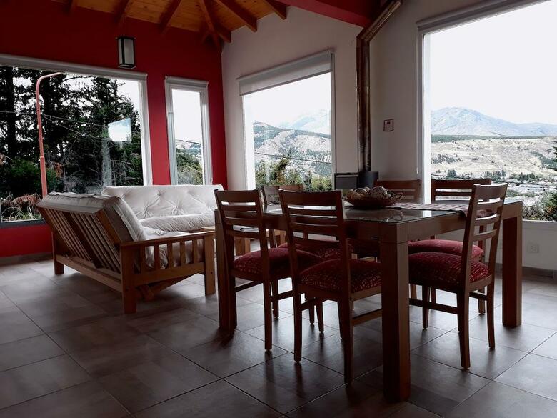 Esquel Apart