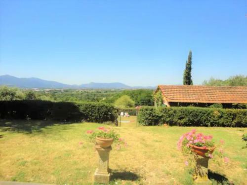 Tuscan Villa With Views And Pool. Hosts Up To 15