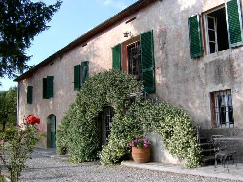 Tuscan Villa With Views And Pool. Hosts Up To 15