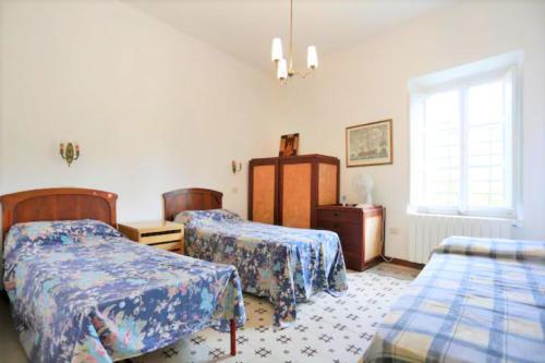 Tuscan Villa With Views And Pool. Hosts Up To 15