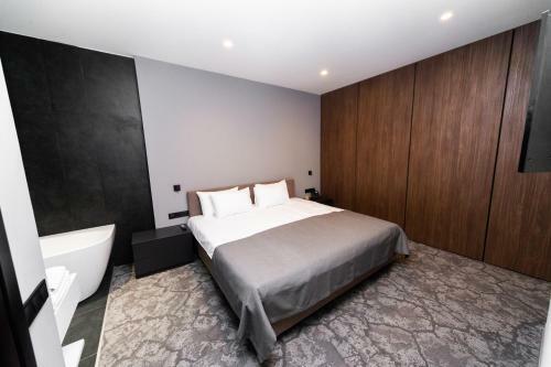 Small Hotel