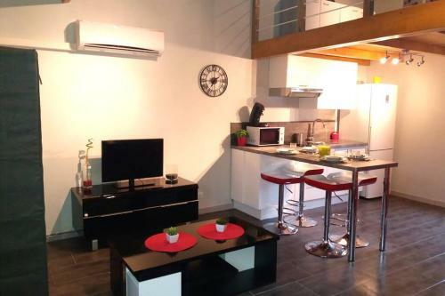 Apartamento Joli Studio Entre Mer Et Montagne Proche de Nice