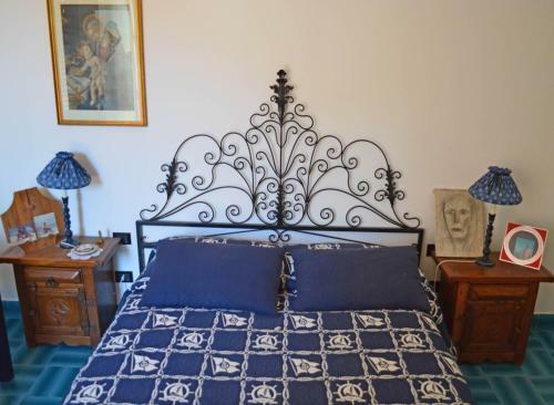Villa Luigina - Seafront Villa In Capo D'orlando