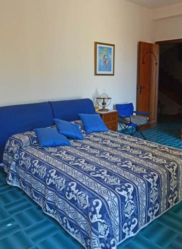 Villa Luigina - Seafront Villa In Capo D'orlando
