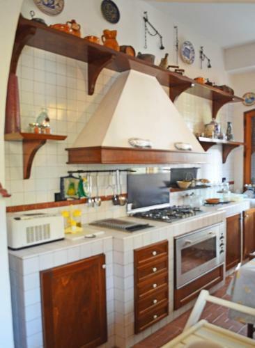 Villa Luigina - Seafront Villa In Capo D'orlando