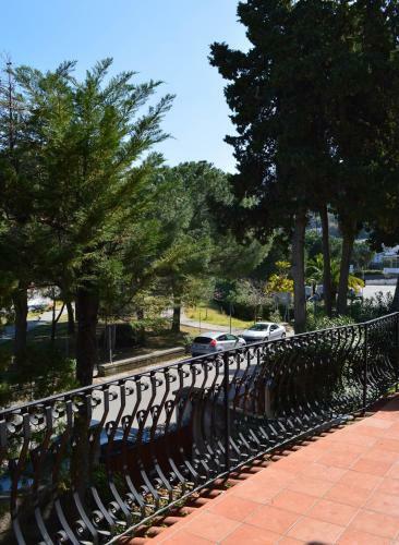 Villa Luigina - Seafront Villa In Capo D'orlando