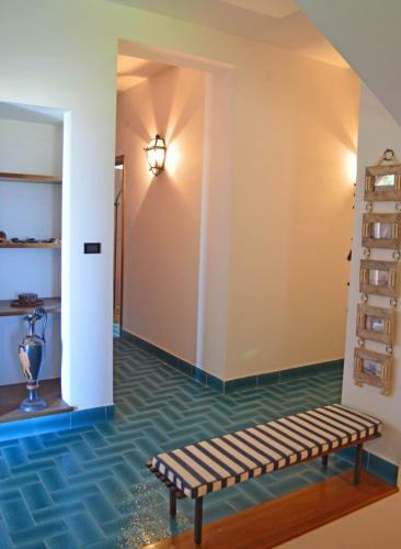 Villa Luigina - Seafront Villa In Capo D'orlando