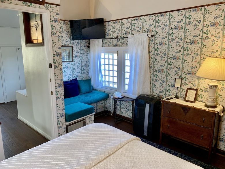 Bed & Breakfast Bath Street Inn