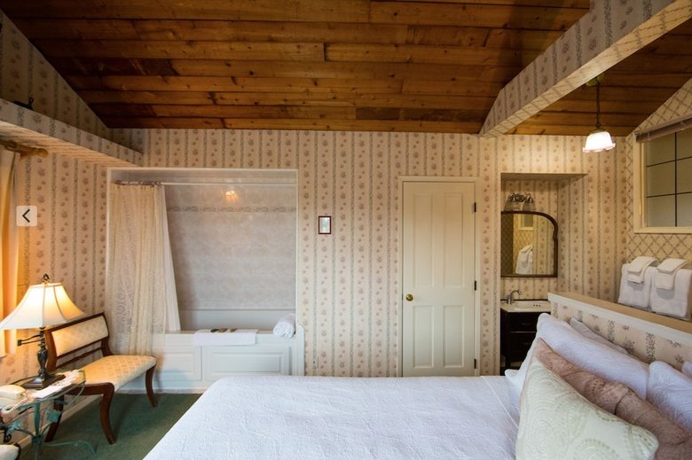 Bed & Breakfast Bath Street Inn