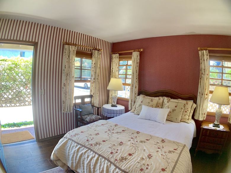 Bed & Breakfast Bath Street Inn