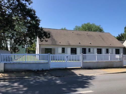 Maison Proximit� Golf Et Plage de Br�ville Sur Mer