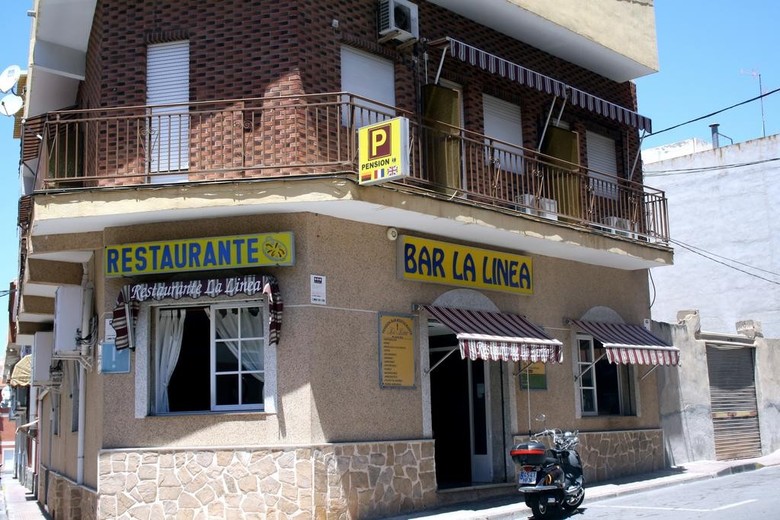 Hostal Pension La Linea