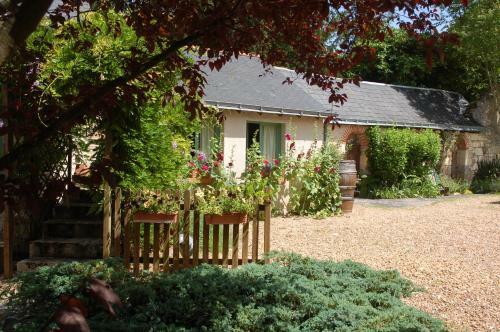 Le Logis Du Pressoir Self-catering Gites & Bed And Breakfast