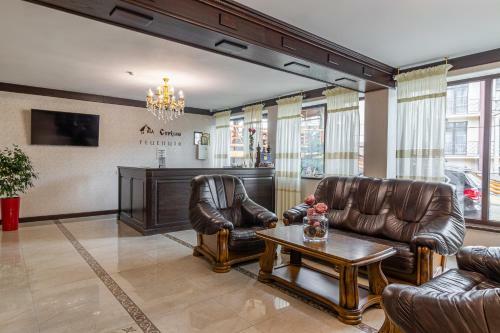 Hotel Pid Strihoju