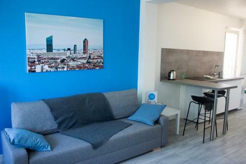 Apartamento Maisonnette Avec Jardin, Parc Du Ch�ne (Tram T5)