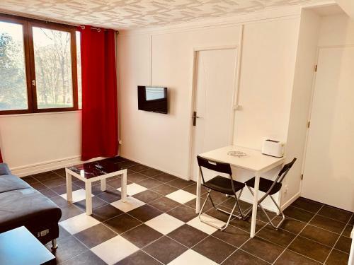 Apartamento Facult� M�decine, H�pitaux, Vinatier