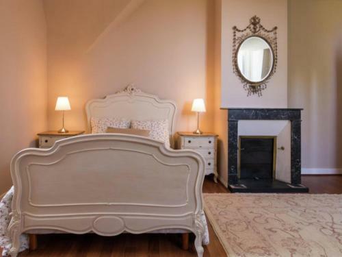 Le Petit Chateau