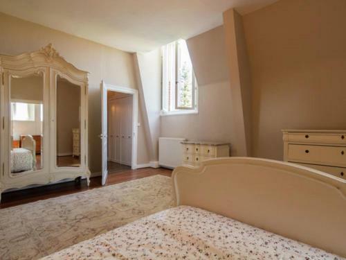 Le Petit Chateau