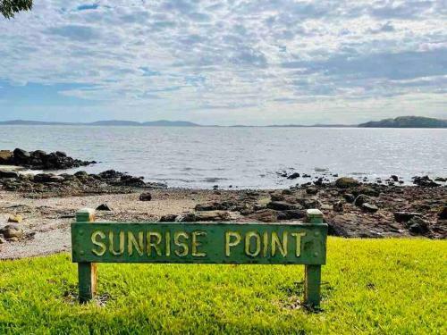 *newly Listed* The Bay Getaway - Port Stephens.
