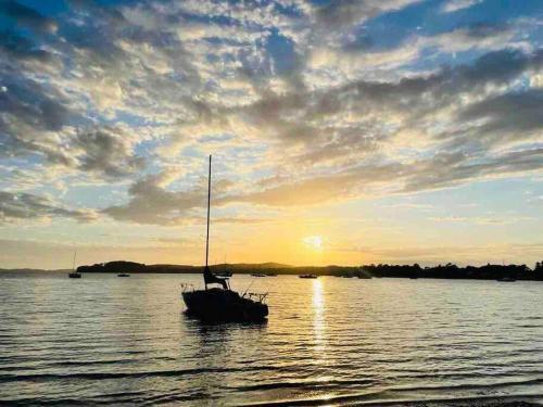 *newly Listed* The Bay Getaway - Port Stephens.