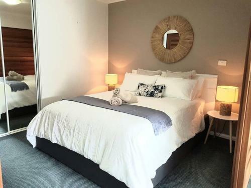 Stylish 1 Bedroom Apartment - Oaks Waterfront Resort