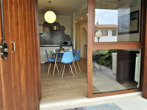 Sweet Honey Apartment