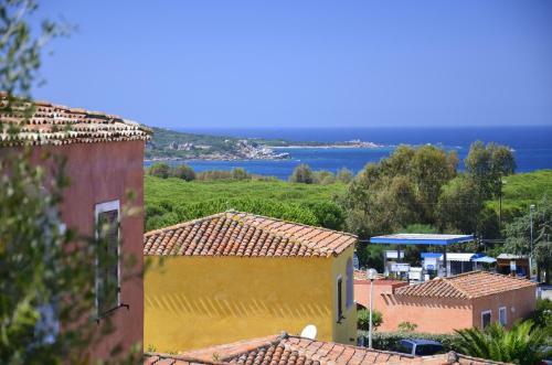 Apartamento Holidayaffitti Residence Mirice - Lu Lamoni