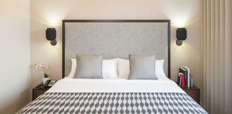 Leon Hotel