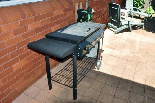 Villa Accommodation Sydney Toomevara Street Kogarah