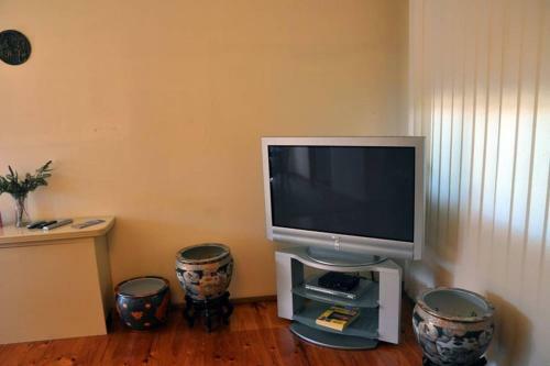 Villa Accommodation Sydney Toomevara Street Kogarah