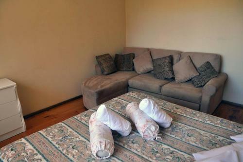 Villa Accommodation Sydney Toomevara Street Kogarah