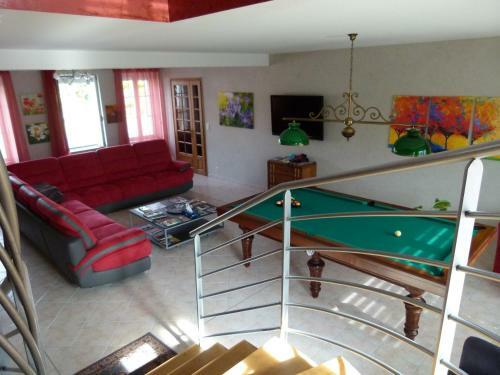 G�te Lau'livier- Piscine Chauff�e Et Couverte