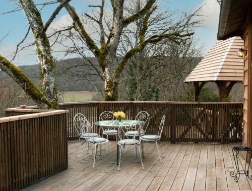 G�te de L'h�tel Dieu, 2 � 6 Personnes