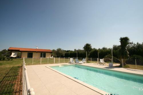 Due Casette Con Piscina