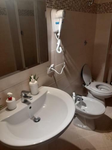 Hostal Le Stanze Di Ginevra - Via Tescione